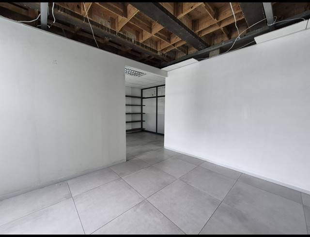 151M² OFFICE TO LET IN CRAIGHALL